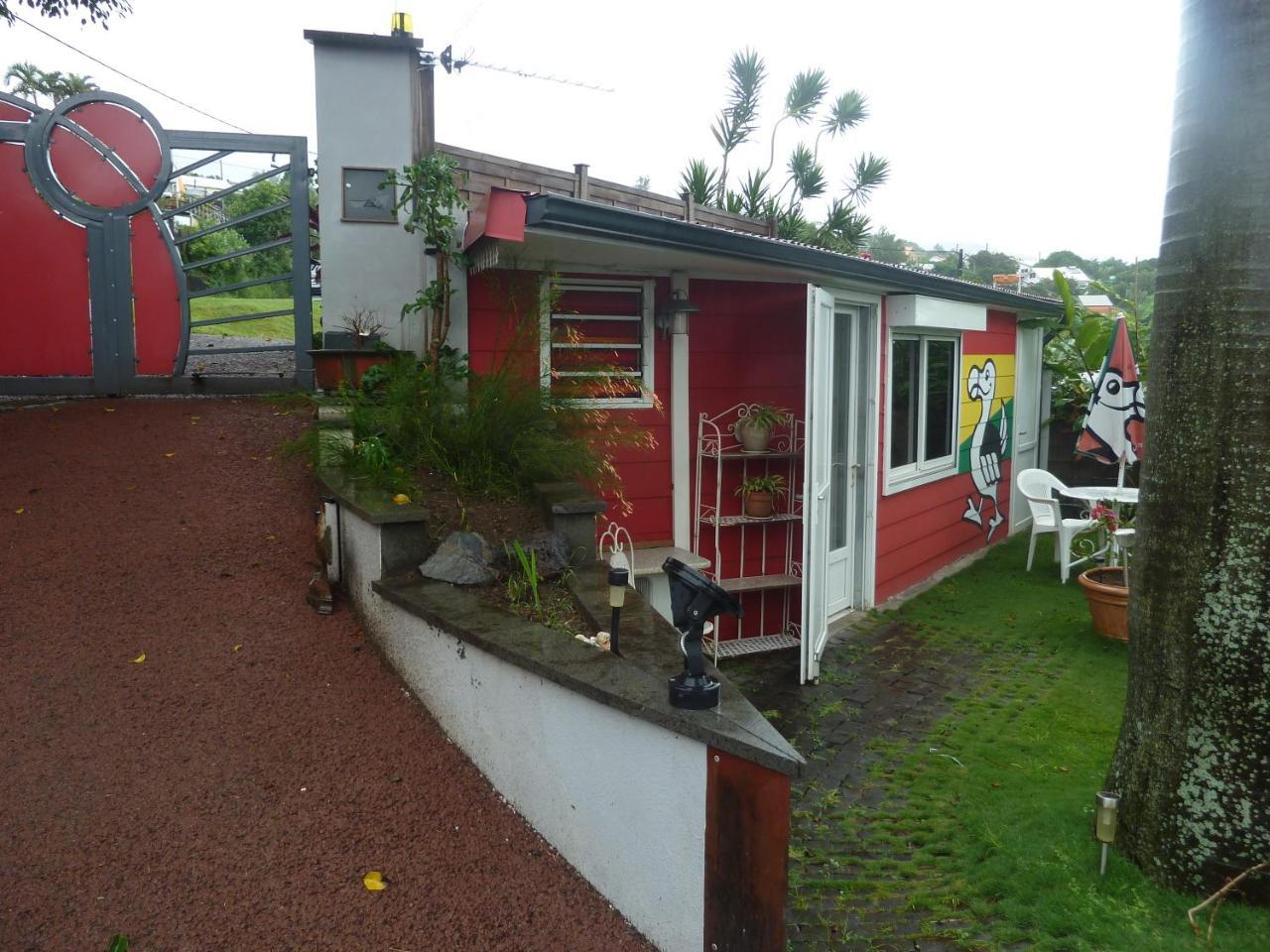 Maison Joss Studio Proche Aeroport Sainte-Clotilde Dış mekan fotoğraf